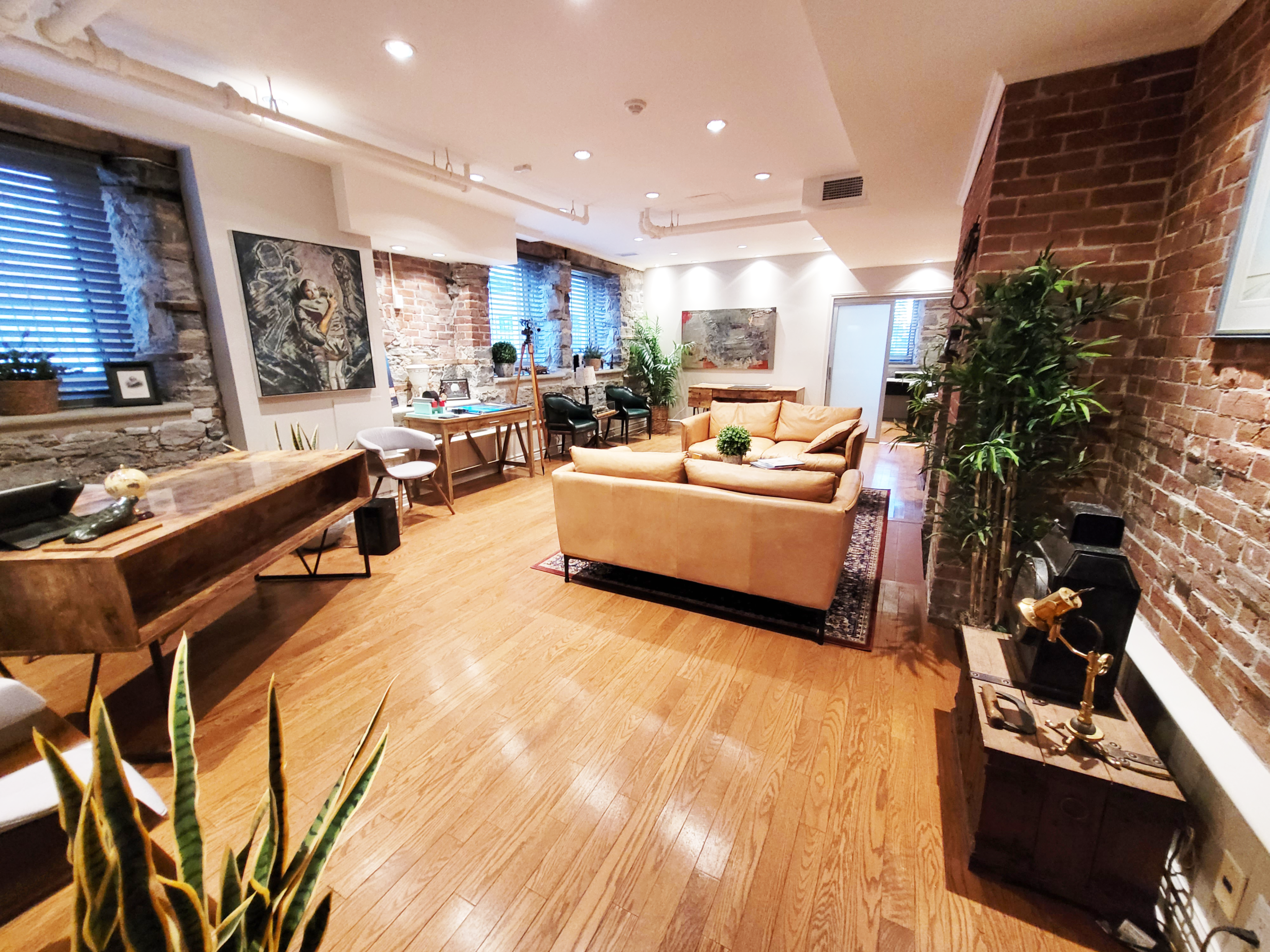 250 Somerset St. W. gallery image 4